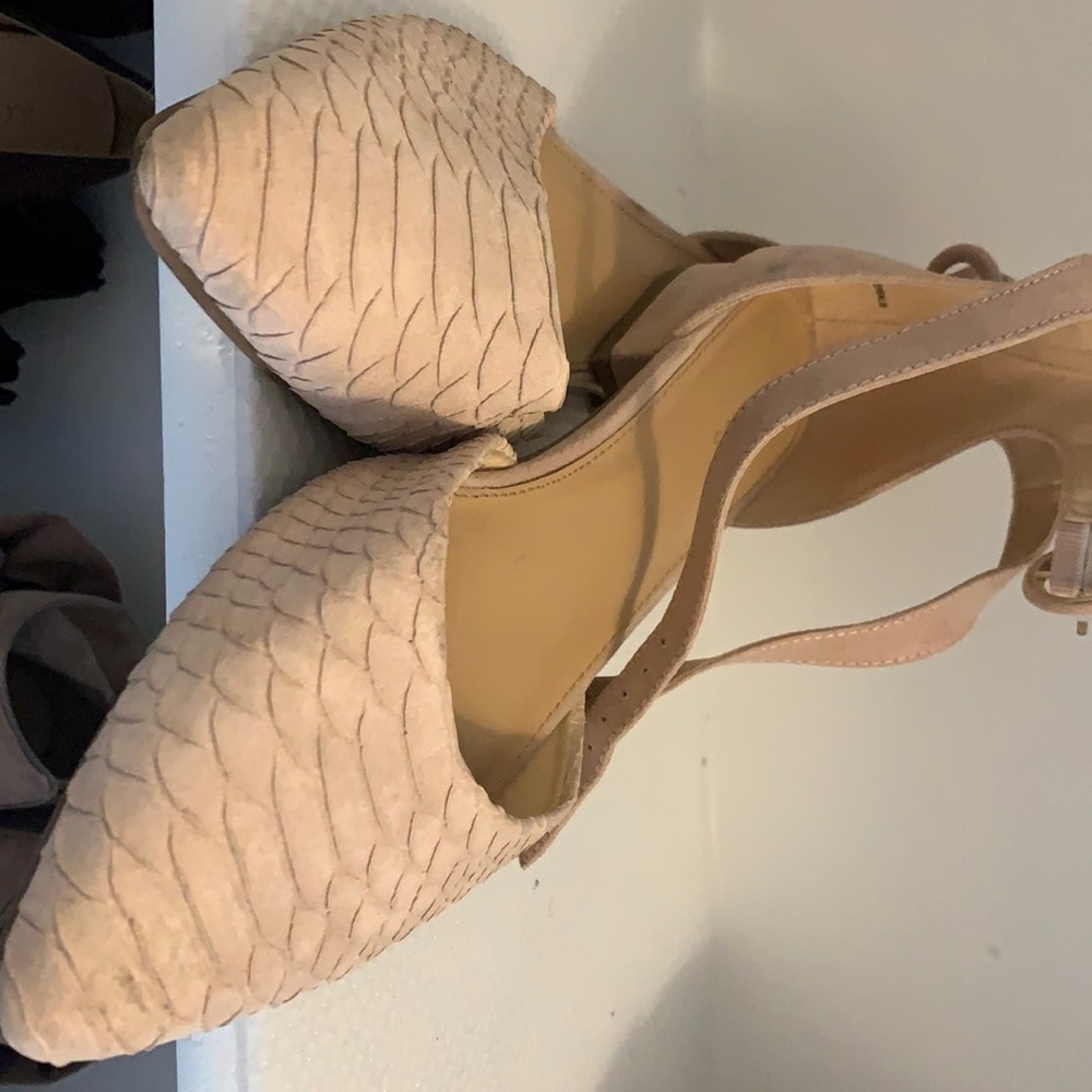 Pink shoes